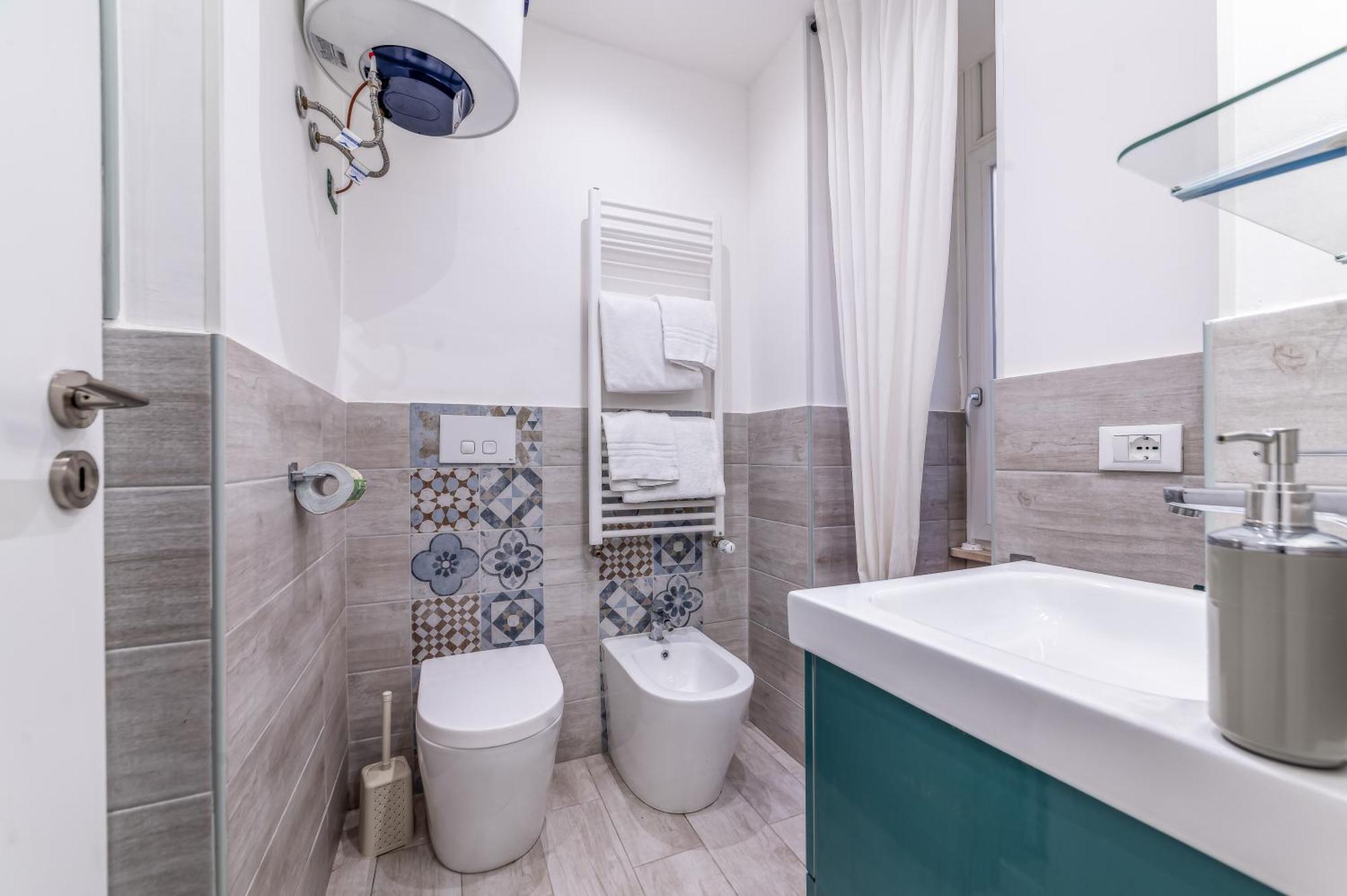 Cozy Enna Rooms - Metro Re Di Roma Exterior foto